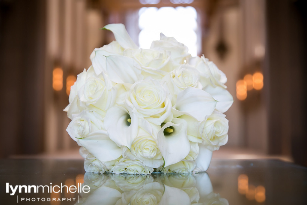 white bridal bouquet by Difiori