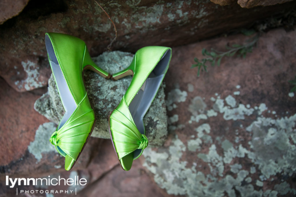 green wedding shoes at lionscrest manor lyons